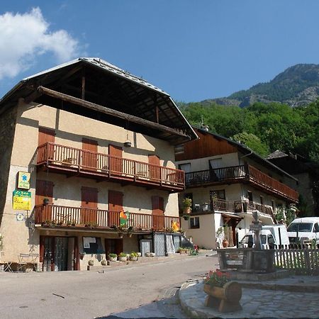 Le Relais Des Vaudois Ξενοδοχείο Freissinieres Εξωτερικό φωτογραφία