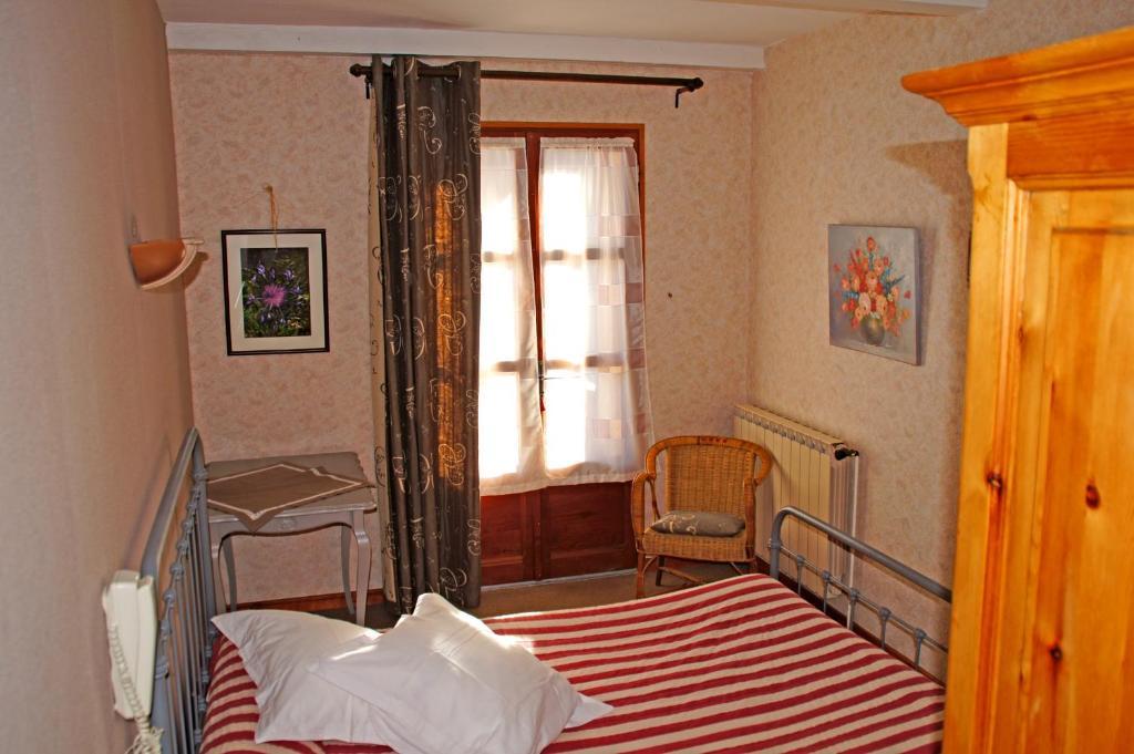 Le Relais Des Vaudois Ξενοδοχείο Freissinieres Δωμάτιο φωτογραφία